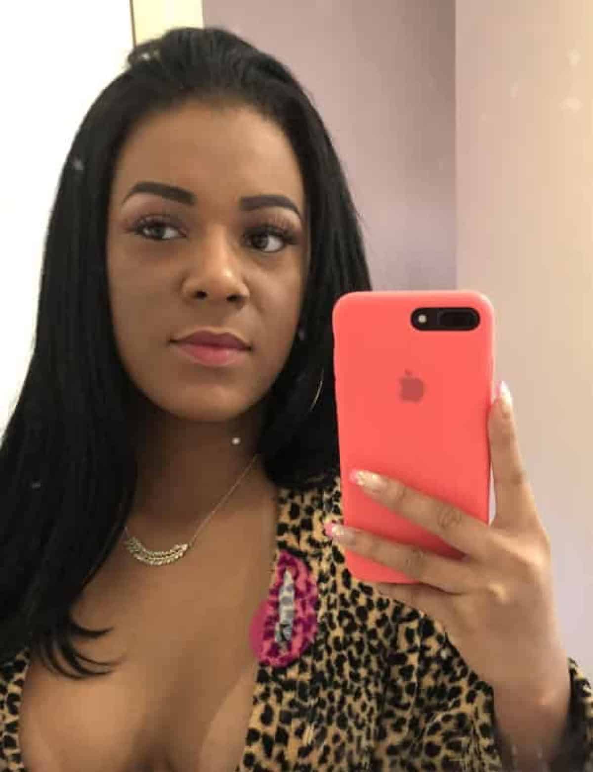 MANUELA SANTANA