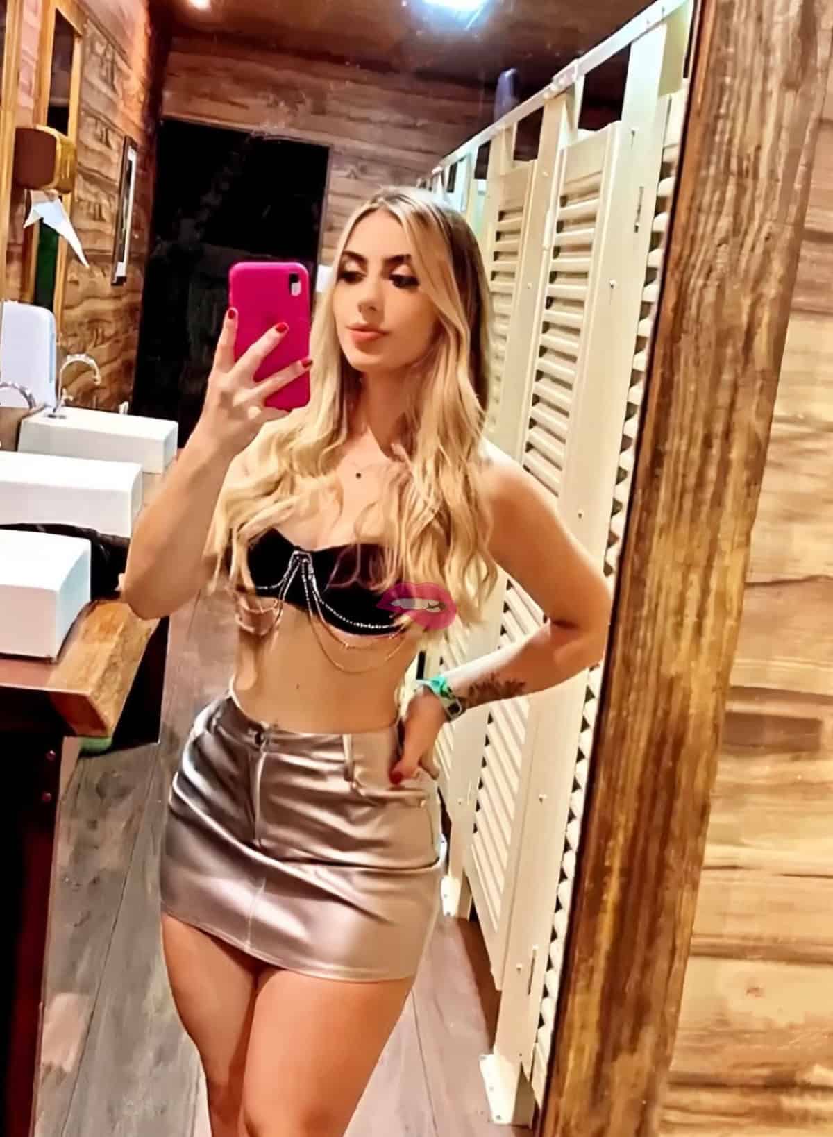 Camila Novinha