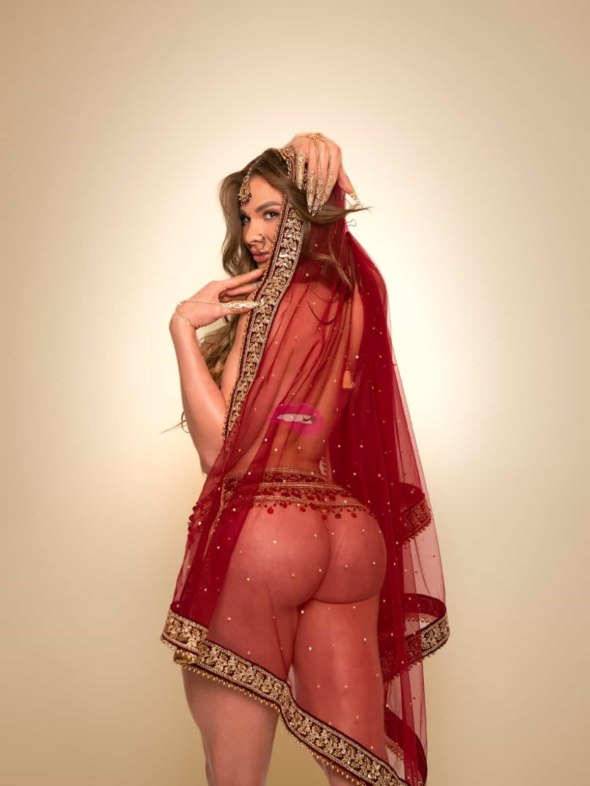 Leonora angel