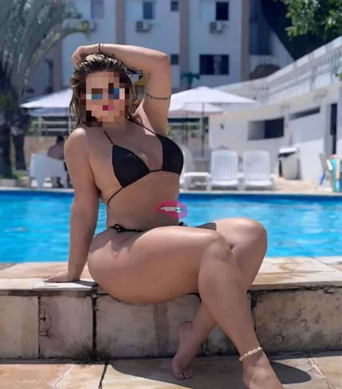 Rafaela loira sedutora