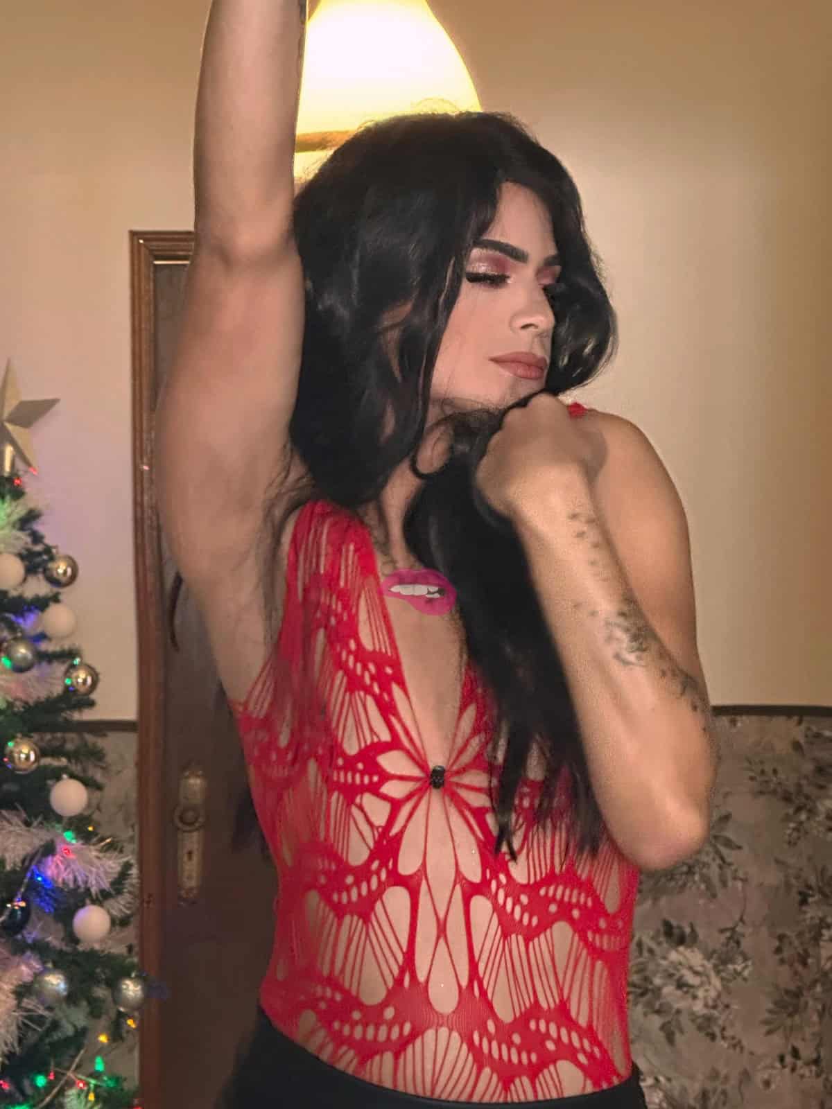 DÉBORA PAUZUDA